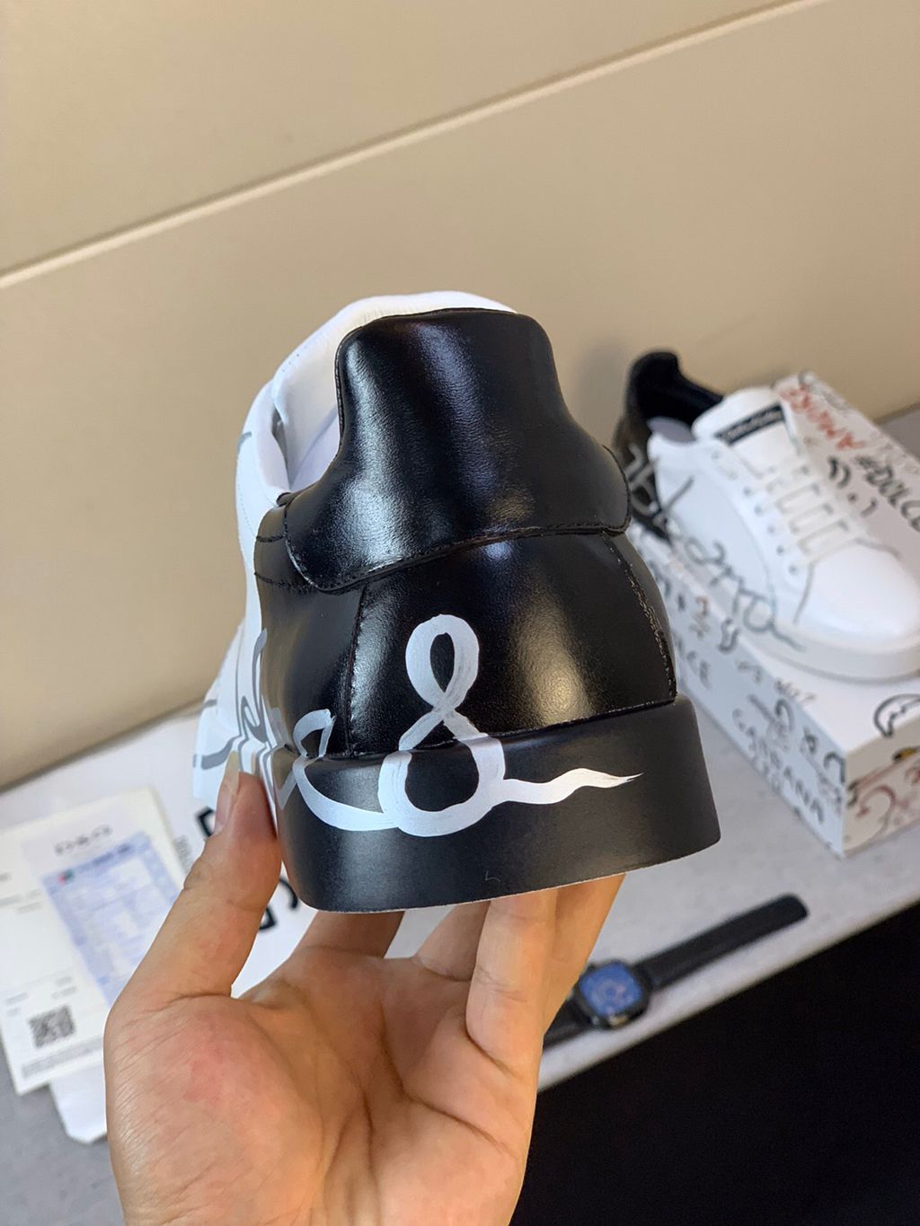D*G sneaker